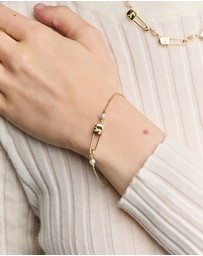 Karen Walker - Runaway Safety Pin Bracelet