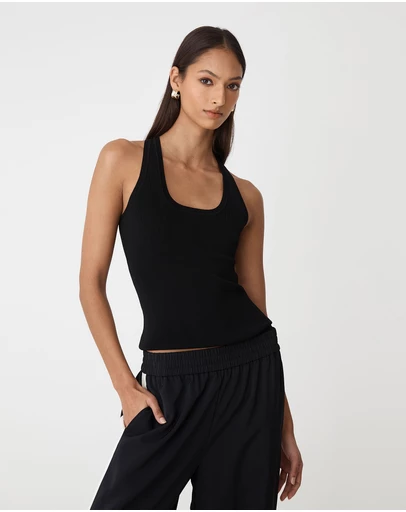 Forcast - Valentine Scoop Neck Tank