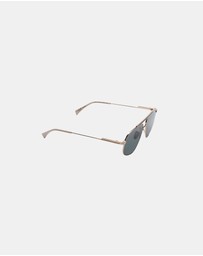 Soda Shades - Rozalia Russia x Soda Shades - Shade 002 Gold Gold