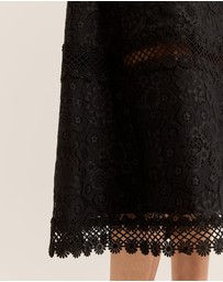 Review - Cosmos Lace Midi Dress