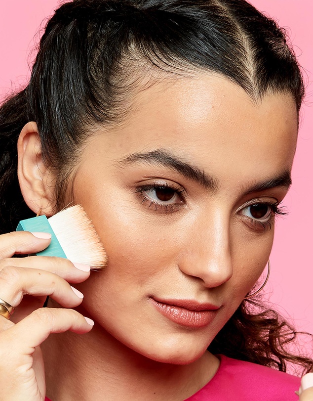 Benefit Cosmetics - Hoola Bronzer