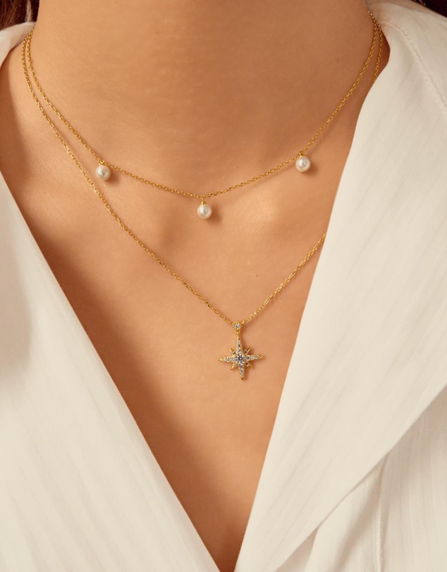Ania Haie - Ania Haie Triple Shell Pearl Station Necklace