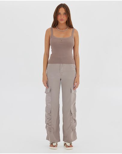 Taupe