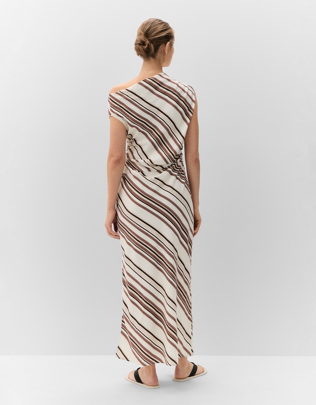 UNISON - Drape Off Shoulder Maxi Dress
