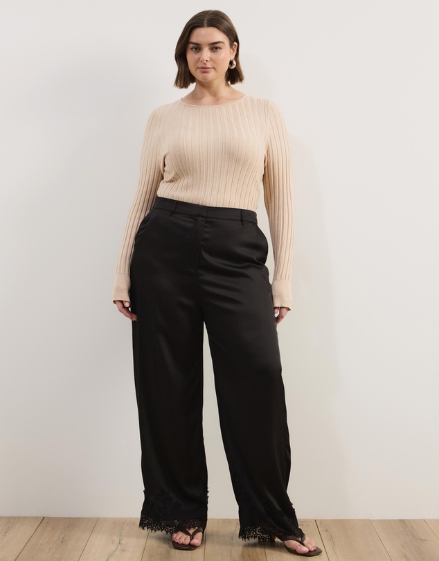 Atmos&Here Curvy - Rumi LS Fitted Rib Knit Top