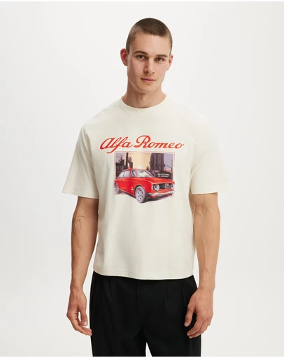 Cotton On - Cropped Fit Alfa Romeo T-Shirt
