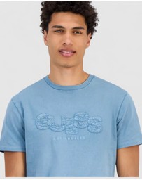 GUESS - Basic Stack T-Shirt