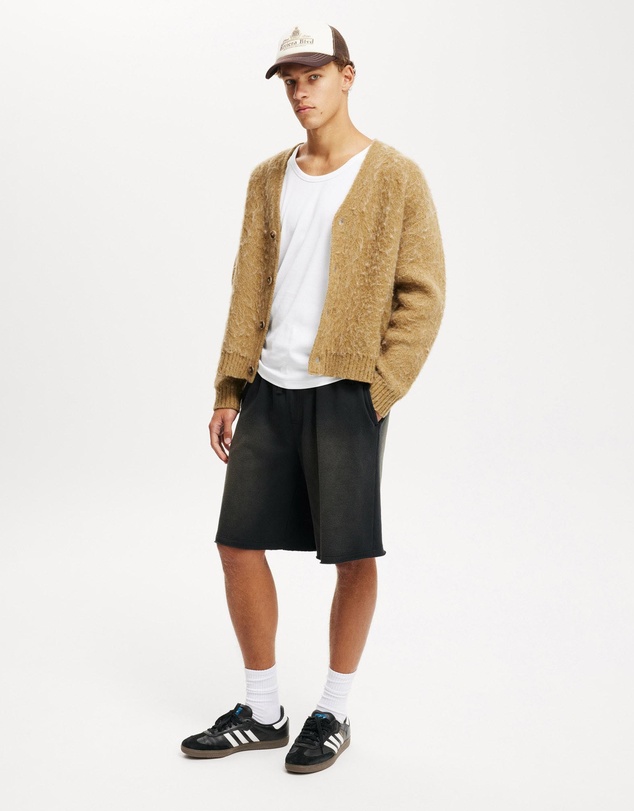 Cotton On - Super Baggy Fleece Shorts