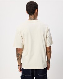 New Balance - Football Club Souvenir T-Shirt