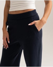 HyperLuxe The Label - Straight Leg Leisure Pant