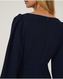 Tussah - Layla Midi Dress