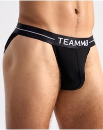 TEAMM8 - Icon Sport Brief