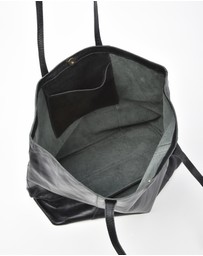 Cobb & Co - Elara Patent Leather Tote