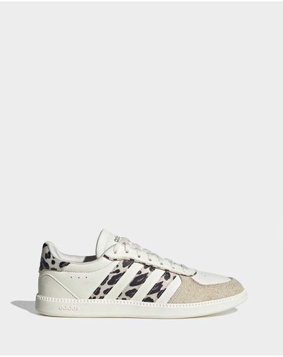 Core White, Crystal Linen & Khaki Six
