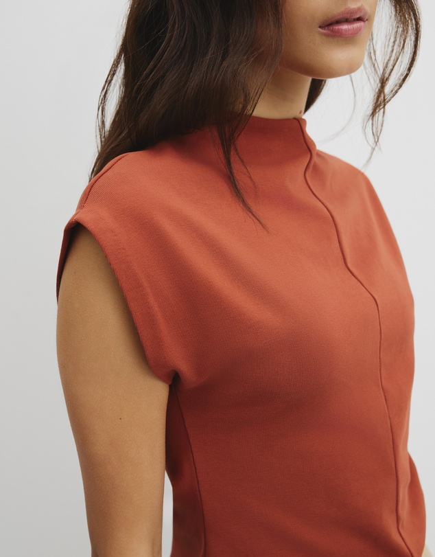 Country Road - Extend Shoulder Top