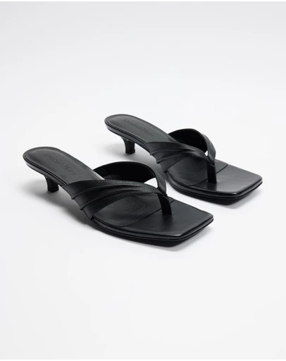Atmos&Here - Tilly Square Toe Thong Leather Kitten Heels