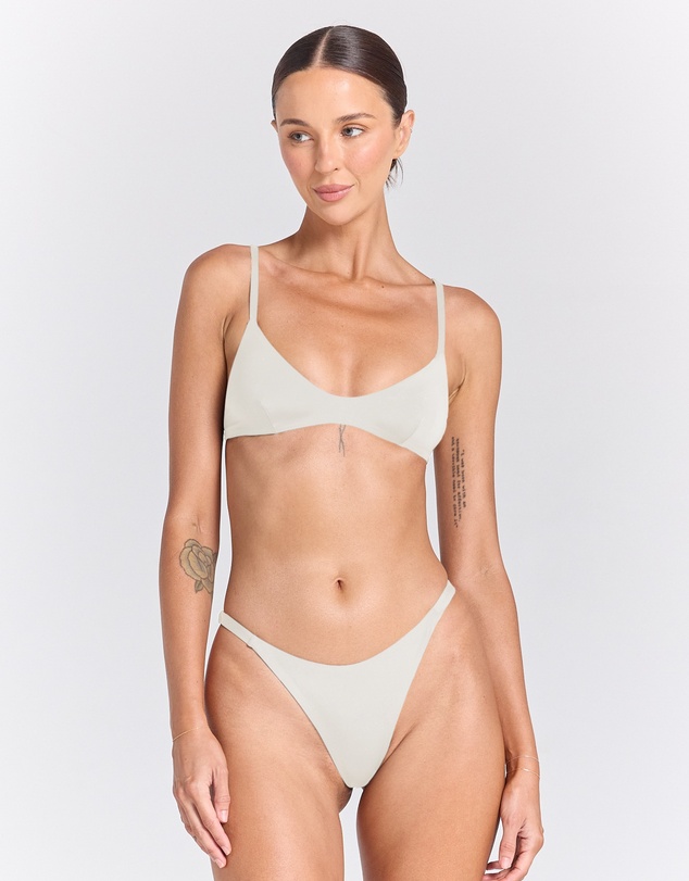 Poolside Paradiso - Essentials Isola Bikini Top - Tiare