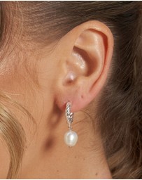 Izoa - Darling Earrings
