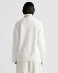 Decjuba - Skyler V Neck Knit Jumper