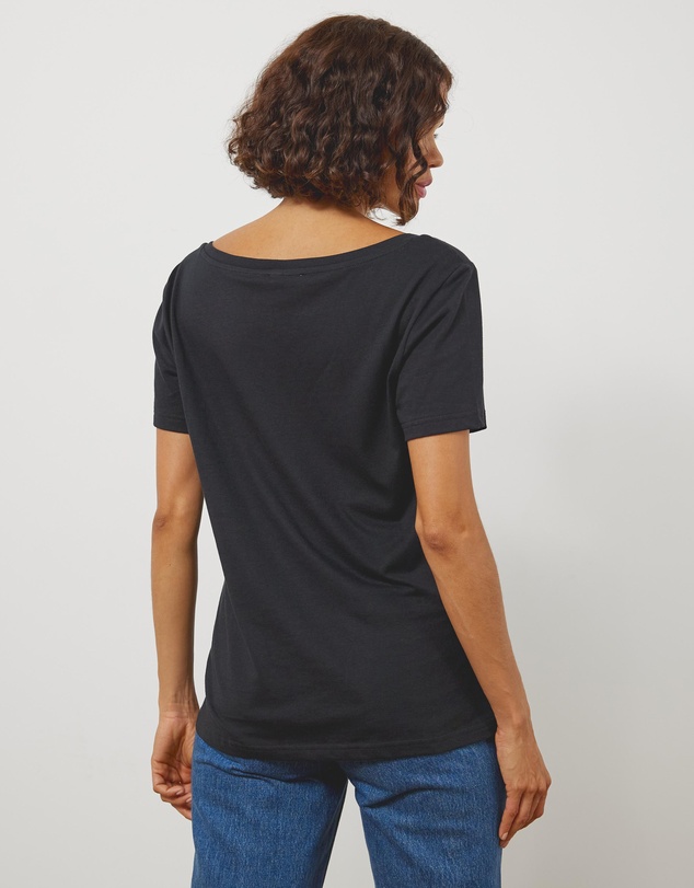 Atmos&Here - Organic Cotton Scoop Neck Tee
