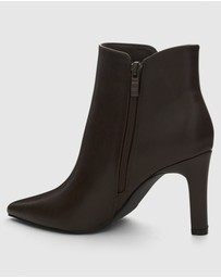 SPURR - Holt - ONLINE EXCLUSIVE