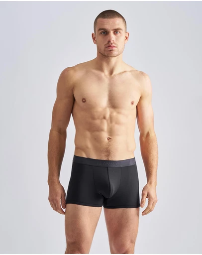 TEAMM8 - Reign Trunk