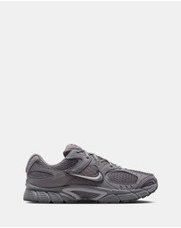 Nike - V5 RNR - Men's