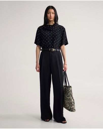 Black/Cream Spot
