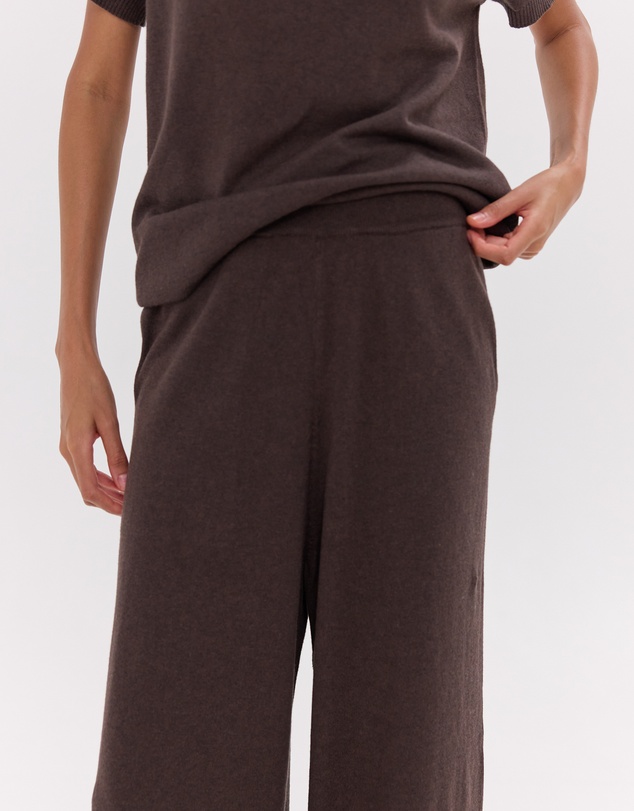 Cloth & Co. - The Travel Pants | Brazil Nut
