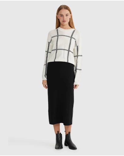 Oxford - Peggy Graphic Crew Neck Knit Top
