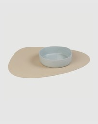 Lilly + Dash - Dog & Cat Asymmetric Placemats - Sand