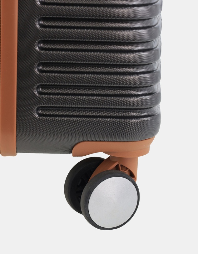 Pierre Cardin - Pierre Cardin 80cm Large Hard Shell Suitcase
