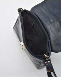 Cobb & Co - Kotara Classic Leather Crossbody Bag