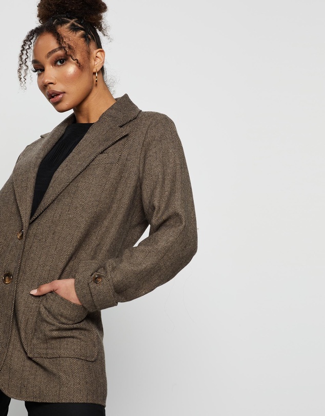 Grace Willow - Andy Coat