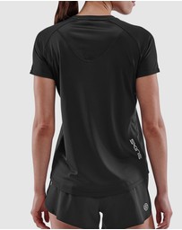 SKINS - SKINS Women's Series-3 Activewear Short Sleeve Top Black