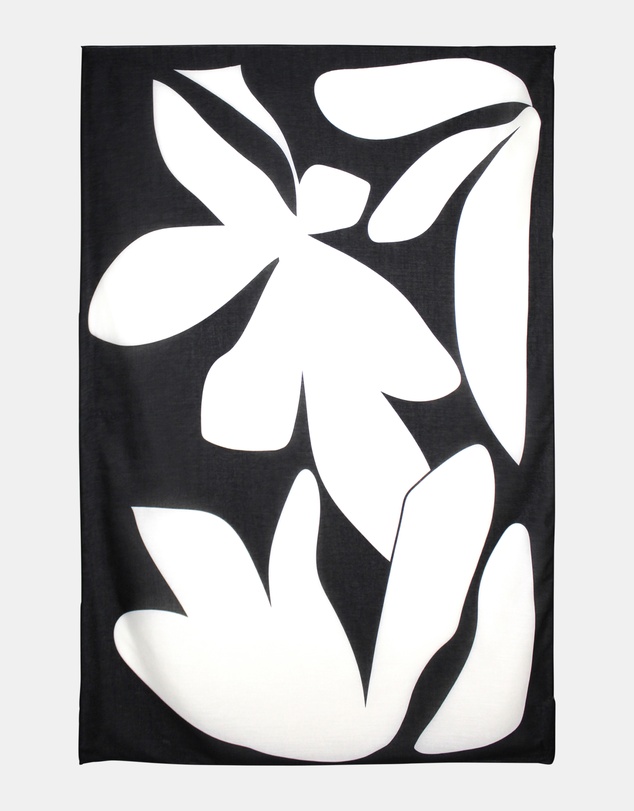 Morgan & Taylor - Primavera Beach Sarong in Black and White