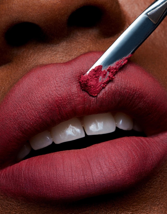 MAC - Powder Kiss Lipstick