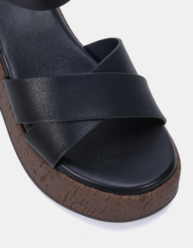 Novo - Wallie Wedges