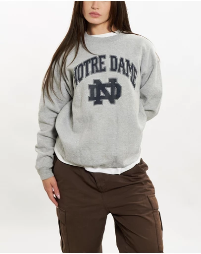 Vintage by The Real Deal - Pre Loved - 90s NCAA Notre Dame Fighting Irish Sweatshirt