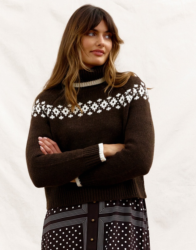 Binny - Dinner Plain With 'Aunt Jane Jumper