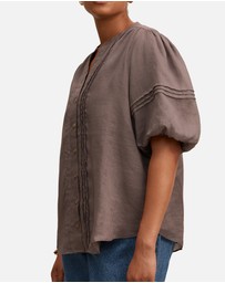 Forever New Curve - Mariella Curve Pin Tuck Blouse