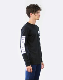 DVNT - Campaign Long Sleeve