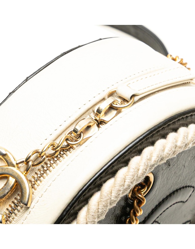 Pre-Loved by Azura Reborn - Pre-Loved Crumpled Calfskin En Vogue Round Bag