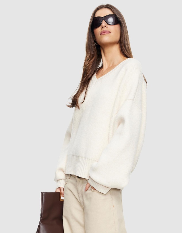 Lioness - Dolce V-Neck Knit Jumper