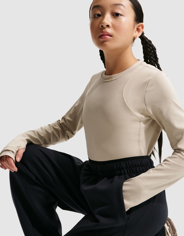 Nike - MAVN High-Rise Therma-FIT Knit Pants - Teens