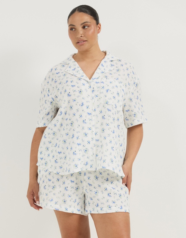 Atmos&Here Curvy - Ditsy Floral Short Sleeve Pyjama Set