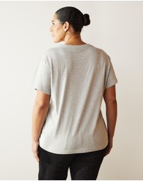 Atmos&Here Curvy - Organic Cotton Crew Neck Tee