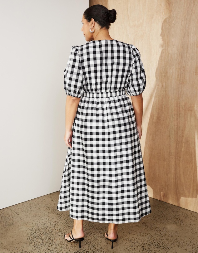 Atmos&Here Curvy - Penny Gingham Maxi Dress