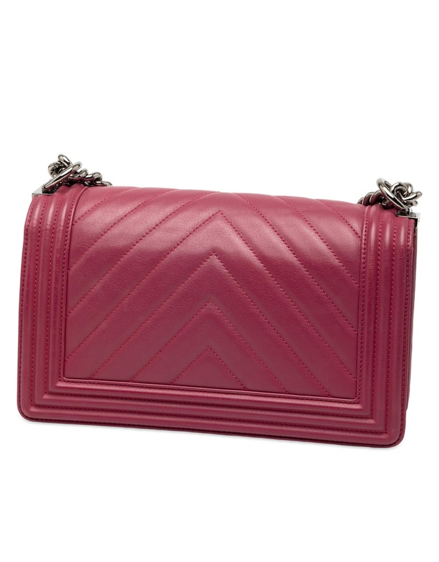 Pre-Loved by Azura Reborn - Pre-Loved Old Medium Chevron Lambskin Boy Flap