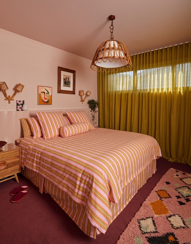 Mosey Me - Sunrise Stripe Fitted Sheet